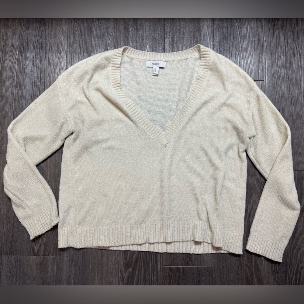 Forever21 soft off-white/cream v neck sweater